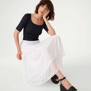 NWT Karl Lagerfeld Paris 3/4 SLEEVE SCOOP NECK BODYSUIT